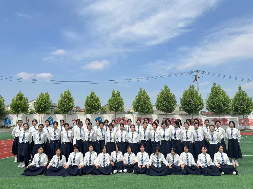 22幼师集体照