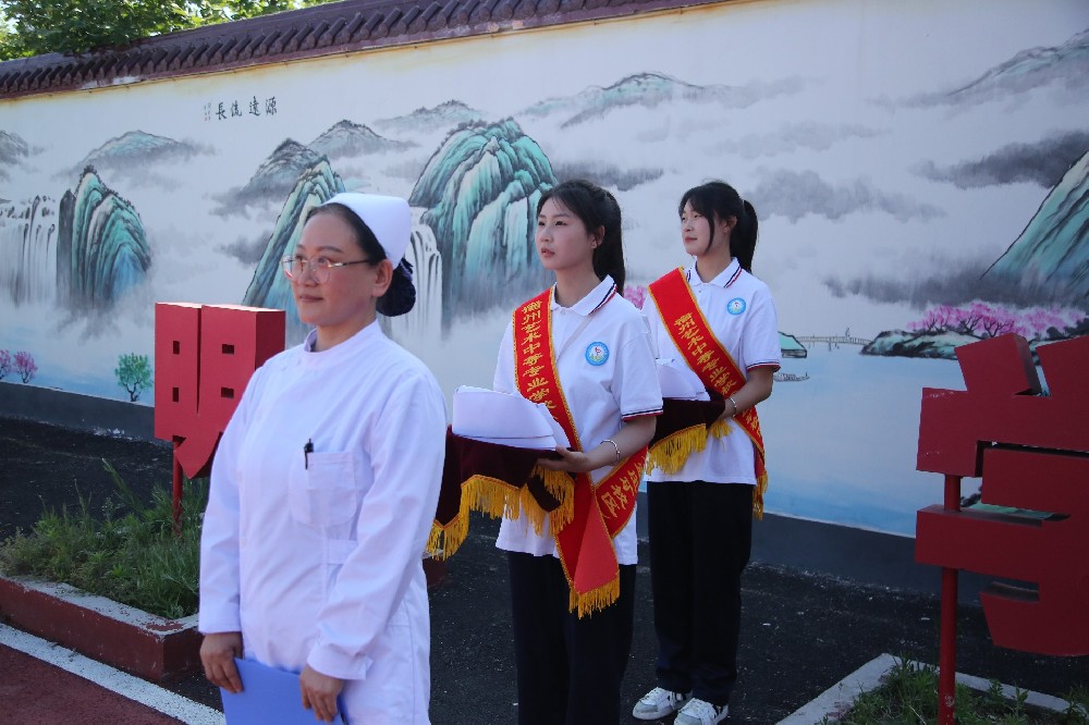 5·12 护士节，23级护理专业授帽仪式